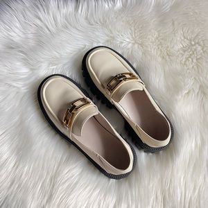 ❌sold❌ Cream chunky platform loafers - size 7.5